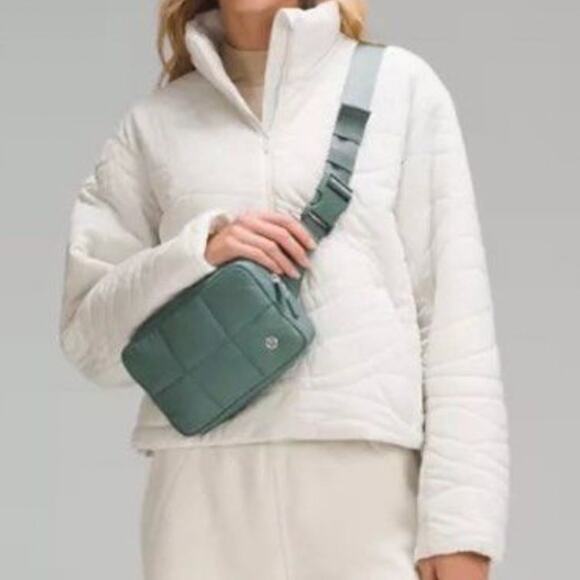 NWT Medium Forest lululemon Quilted Grid Belt Bag 1.5L - Picture 10 of 11